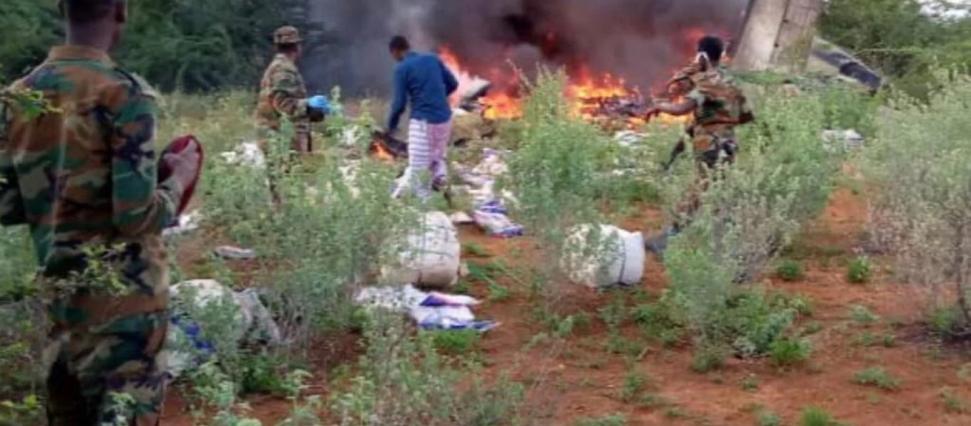 Κένυα: Έξι νεκροί σε συντριβή αεροσκάφους στη Σομαλία - Μετέφερε ανθρωπιστική βοήθεια (φώτο)